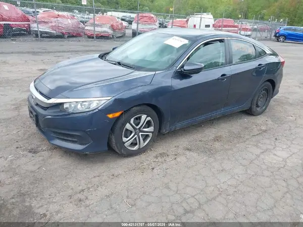 19XFC2F53JE208950 2018 HONDA CIVIC - Image 2
