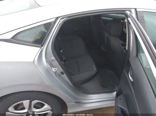 19XFC2F54GE241500 2016 HONDA CIVIC - Image 8