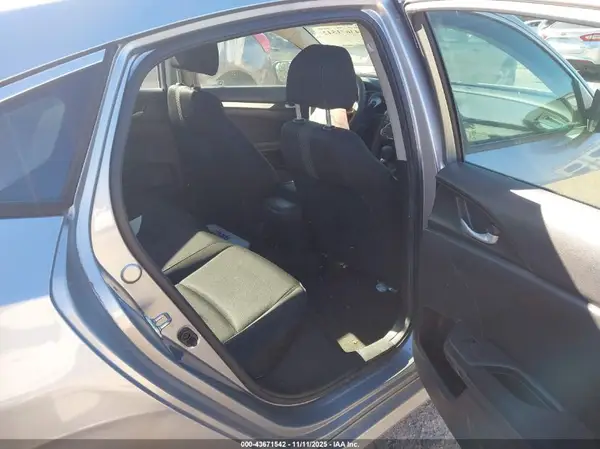 19XFC2F54HE015524 2017 HONDA CIVIC - Image 8