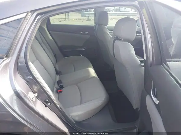 19XFC2F54HE055747 2017 HONDA CIVIC - Image 8