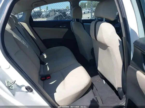 19XFC2F54HE209860 2017 HONDA CIVIC - Image 8