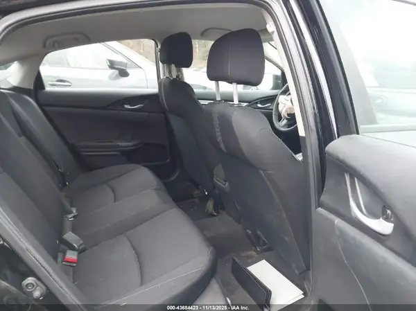 19XFC2F54HE232460 2017 HONDA CIVIC - Image 8