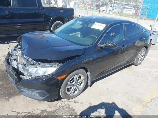 19XFC2F54JE003251 2018 HONDA CIVIC - Image 2