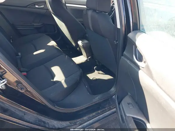 19XFC2F54JE013570 2018 HONDA CIVIC - Image 8