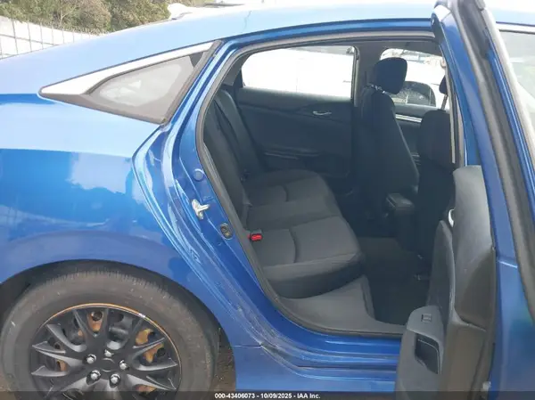 19XFC2F54JE017845 2018 HONDA CIVIC - Image 8