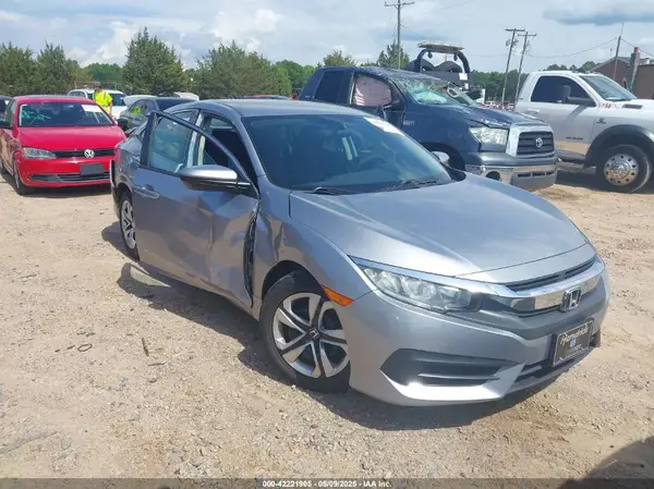 19XFC2F54JE021569 2018 HONDA CIVIC - Image 1