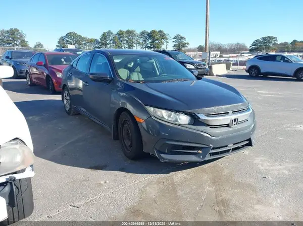 19XFC2F54JE023774 2018 HONDA CIVIC - Image 1