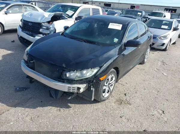 19XFC2F54JE028098 2018 HONDA CIVIC - Image 2