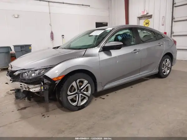 19XFC2F54JE028151 2018 HONDA CIVIC - Image 2