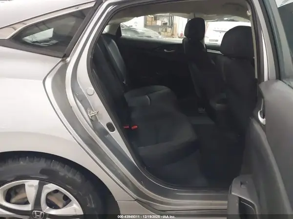 19XFC2F54JE028151 2018 HONDA CIVIC - Image 8