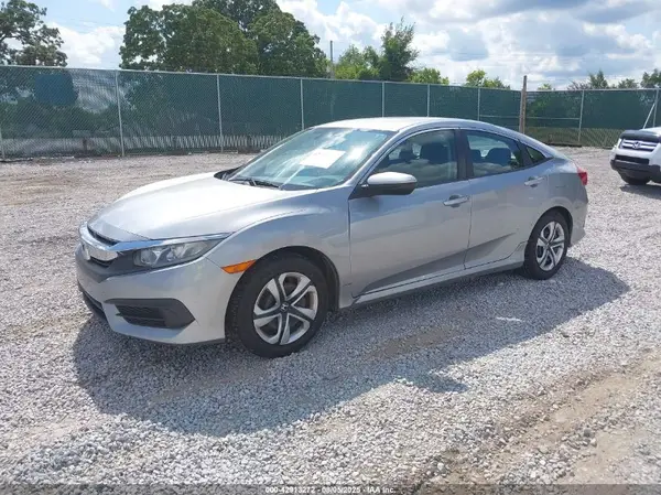 19XFC2F54JE028778 2018 HONDA CIVIC - Image 2