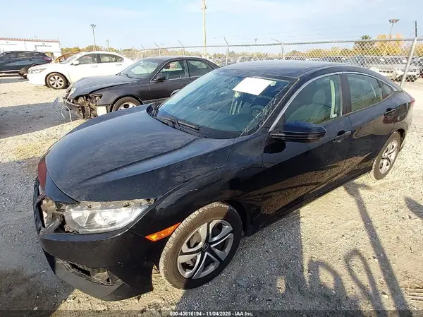 19XFC2F54JE038999 2018 HONDA CIVIC - Image 2