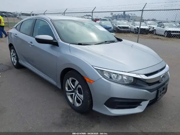 19XFC2F54JE039604 2018 HONDA CIVIC - Image 1