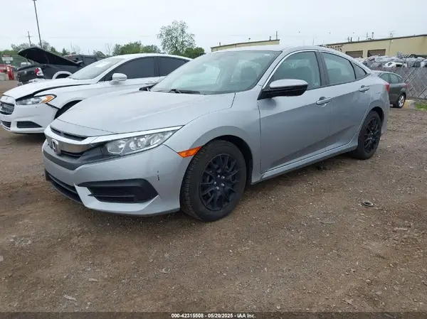 19XFC2F54JE041742 2018 HONDA CIVIC - Image 2