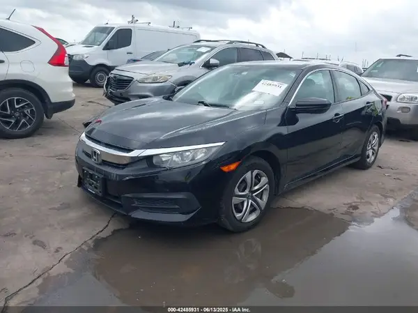 19XFC2F54JE042552 2018 HONDA CIVIC - Image 2