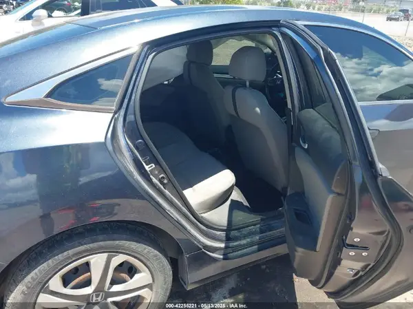 19XFC2F55GE048157 2016 HONDA CIVIC - Image 8