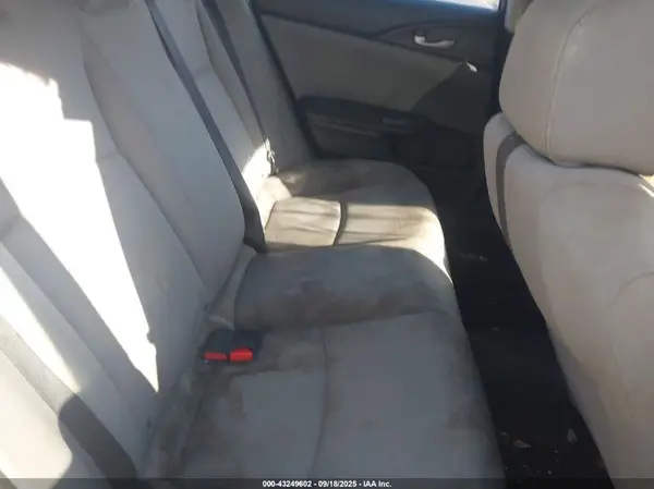 19XFC2F55HE008811 2017 HONDA CIVIC - Image 8