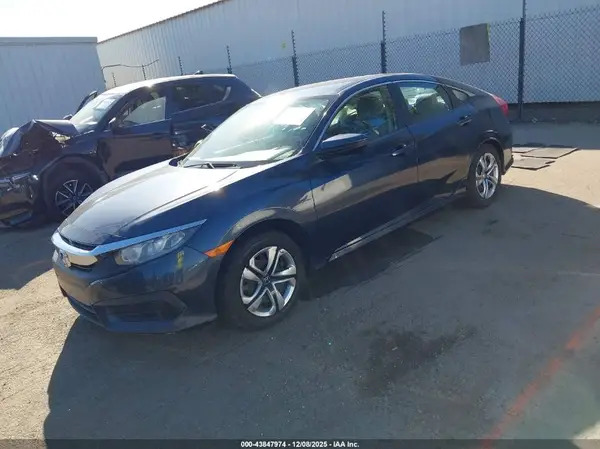19XFC2F55HE035975 2017 HONDA CIVIC - Image 2