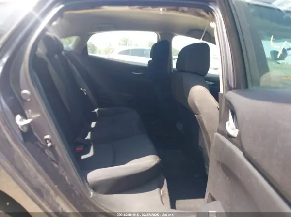 19XFC2F55HE070872 2017 HONDA CIVIC - Image 8