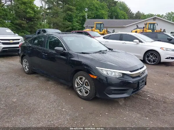 19XFC2F55HE082018 2017 HONDA CIVIC - Image 1
