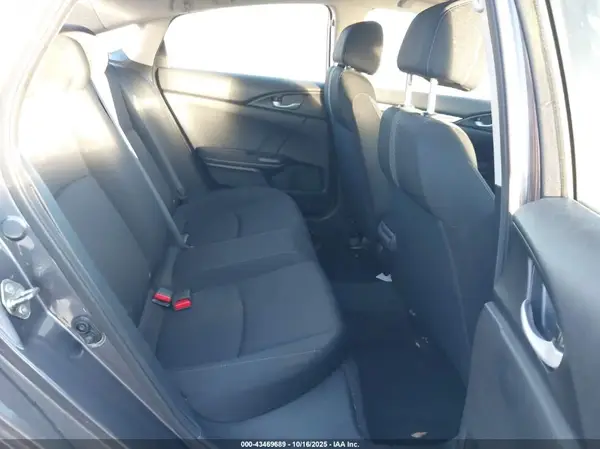 19XFC2F55JE003324 2018 HONDA CIVIC - Image 8