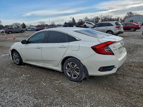 19XFC2F55JE005137 2018 HONDA CIVIC - Image 2