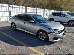 19XFC2F55JE005736 2018 HONDA CIVIC