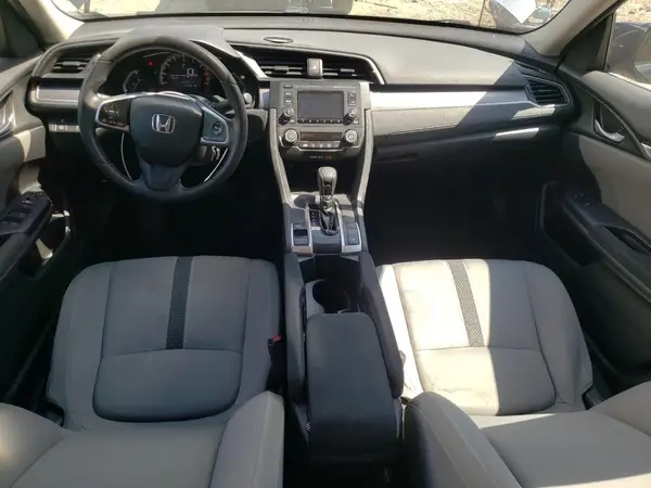19XFC2F55JE011181 2018 HONDA CIVIC - Image 8