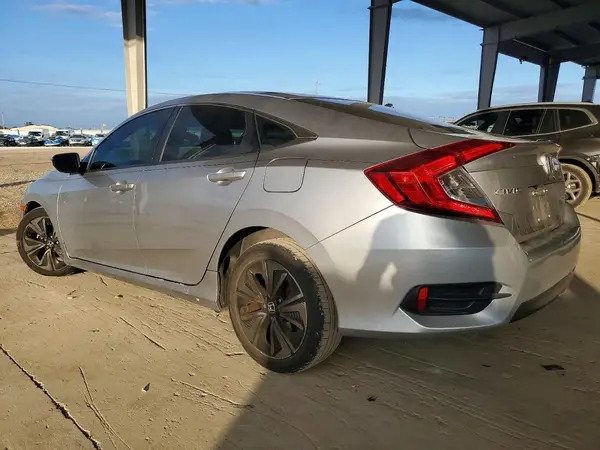 19XFC2F55JE011665 2018 HONDA CIVIC - Image 2