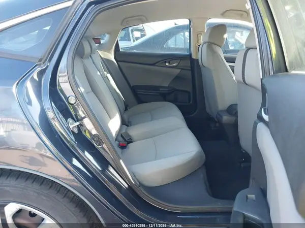 19XFC2F55JE012024 2018 HONDA CIVIC - Image 8