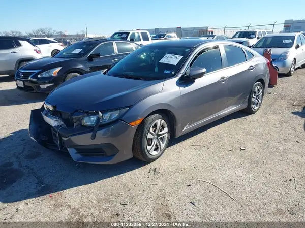 19XFC2F55JE029941 2018 HONDA CIVIC - Image 2
