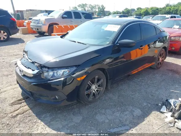 19XFC2F55JE032628 2018 HONDA CIVIC - Image 1