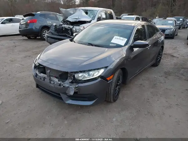 19XFC2F55JE206763 2018 HONDA CIVIC - Image 2