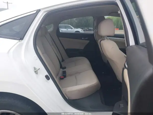 19XFC2F55JE209324 2018 HONDA CIVIC - Image 8