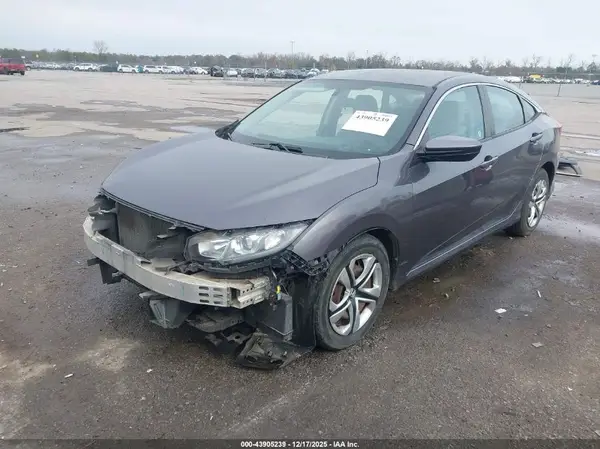 19XFC2F56GE037992 2016 HONDA CIVIC - Image 2
