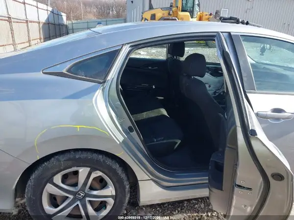 19XFC2F56GE045378 2016 HONDA CIVIC - Image 8