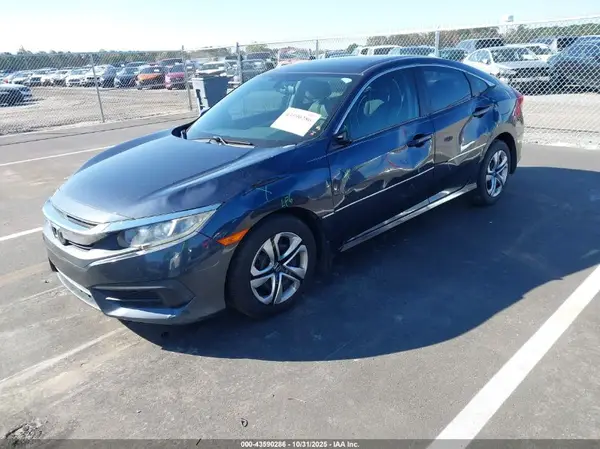 19XFC2F56GE096072 2016 HONDA CIVIC - Image 2