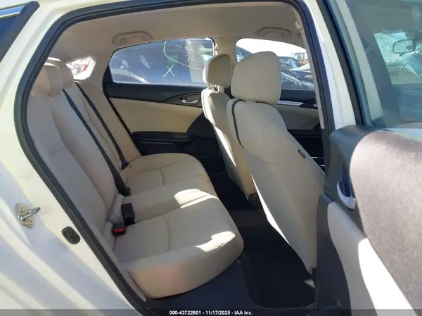19XFC2F56GE215304 2016 HONDA CIVIC - Image 8