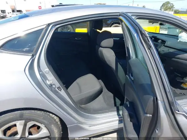 19XFC2F56GE233771 2016 HONDA CIVIC - Image 8