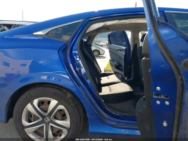 19XFC2F56GE243586 2016 HONDA CIVIC - Image 8