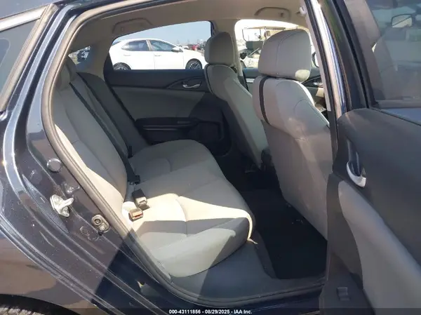 19XFC2F56GE251056 2016 HONDA CIVIC - Image 8