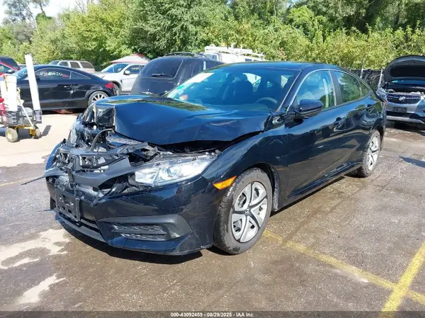 19XFC2F56HE001981 2017 HONDA CIVIC - Image 2