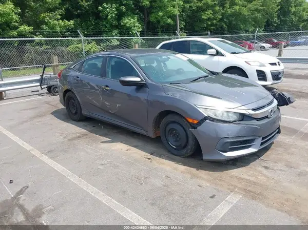 19XFC2F56HE030171 2017 HONDA CIVIC - Image 1
