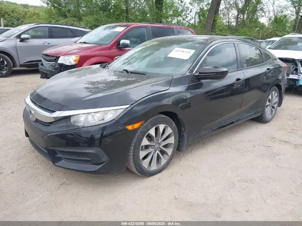 19XFC2F56HE040649 2017 HONDA CIVIC - Image 2