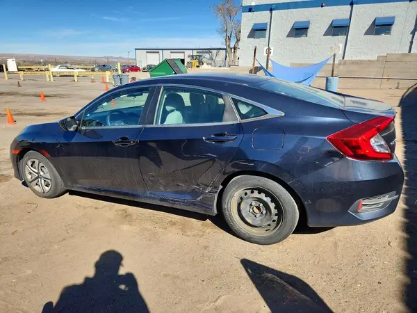 19XFC2F56HE041137 2017 HONDA CIVIC - Image 2