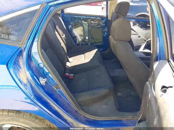 19XFC2F56HE075014 2017 HONDA CIVIC - Image 8