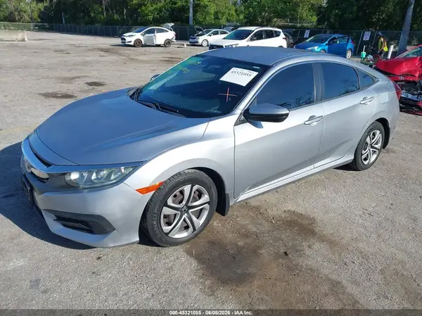 19XFC2F56JE002313 2018 HONDA CIVIC - Image 2