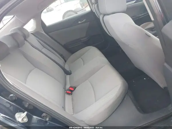19XFC2F56JE005762 2018 HONDA CIVIC - Image 8
