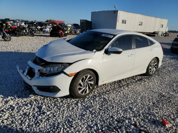 19XFC2F56JE008600 2018 HONDA CIVIC - Image 1