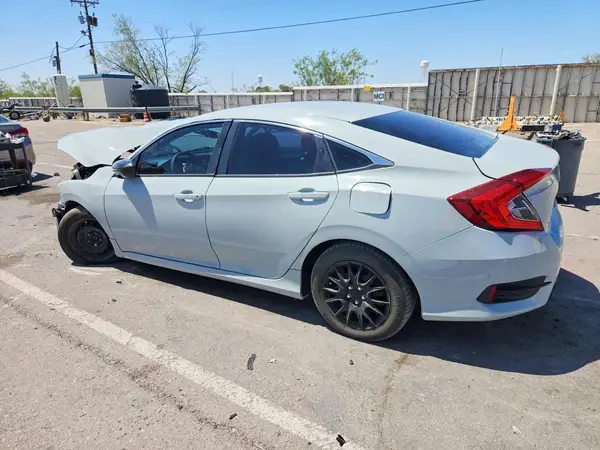 19XFC2F56JE008631 2018 HONDA CIVIC - Image 2